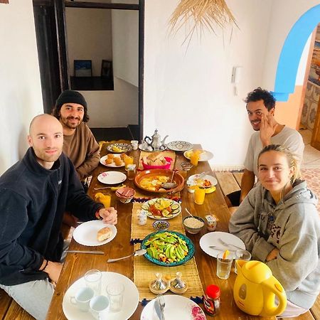 Binic Surf House Bed and Breakfast Taghazout Eksteriør billede
