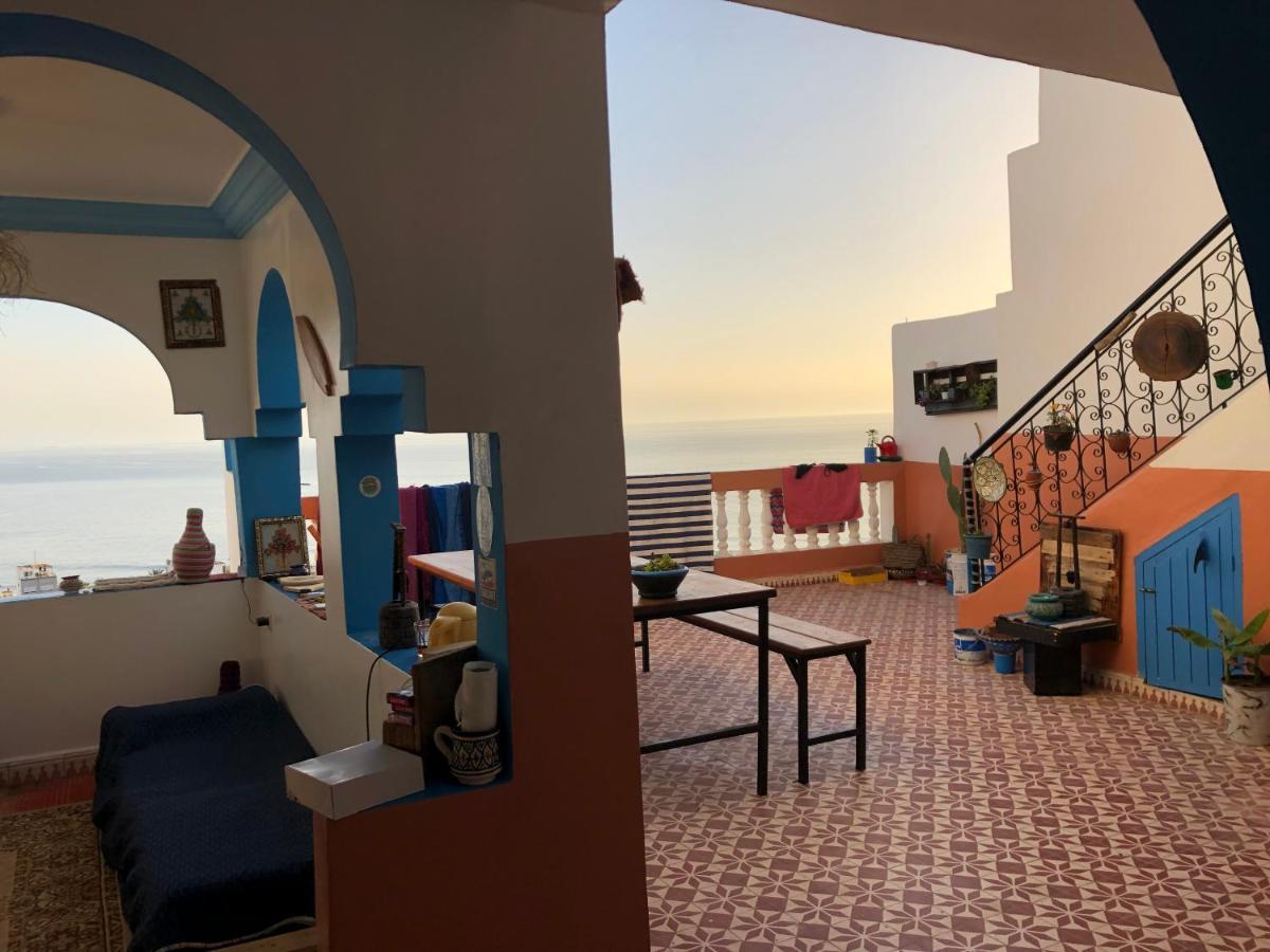 Binic Surf House Bed and Breakfast Taghazout Eksteriør billede