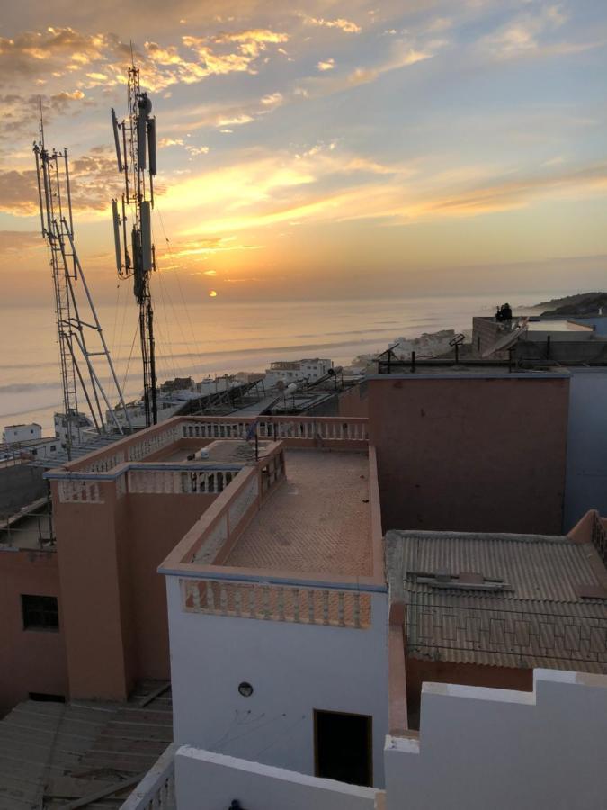 Binic Surf House Bed and Breakfast Taghazout Eksteriør billede