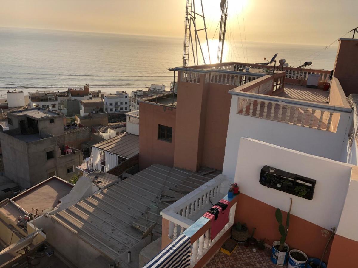 Binic Surf House Bed and Breakfast Taghazout Eksteriør billede