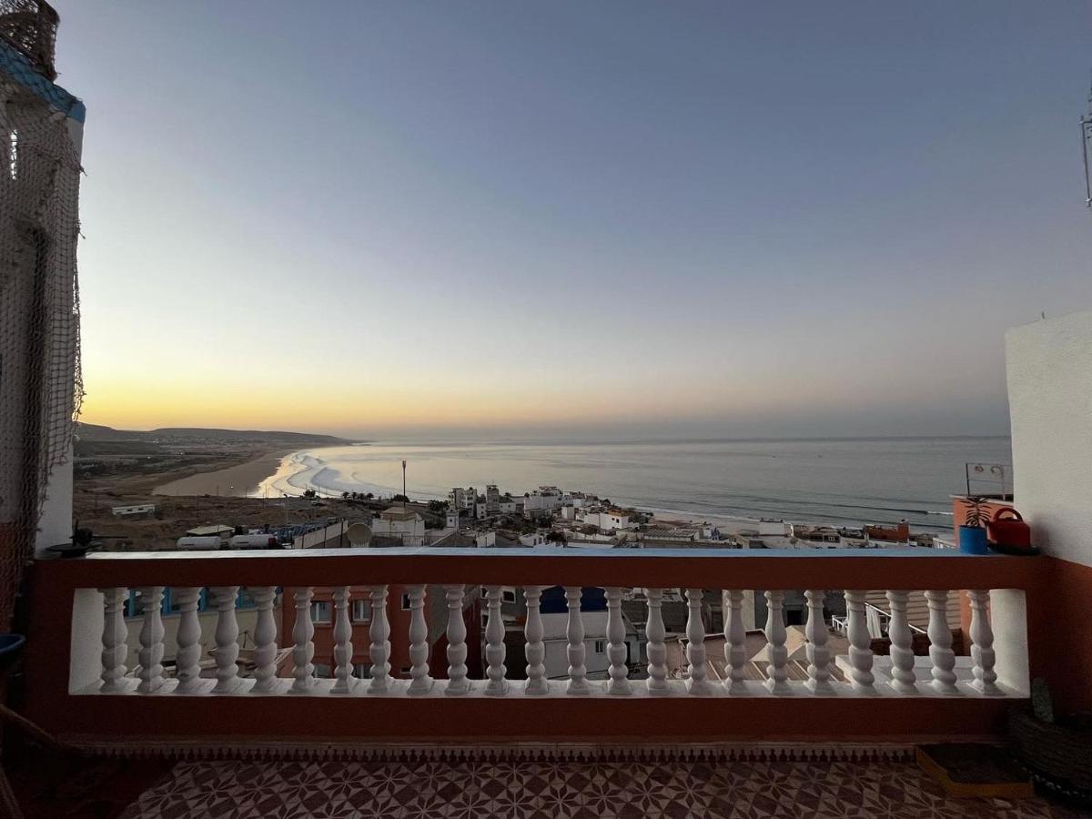 Binic Surf House Bed and Breakfast Taghazout Eksteriør billede