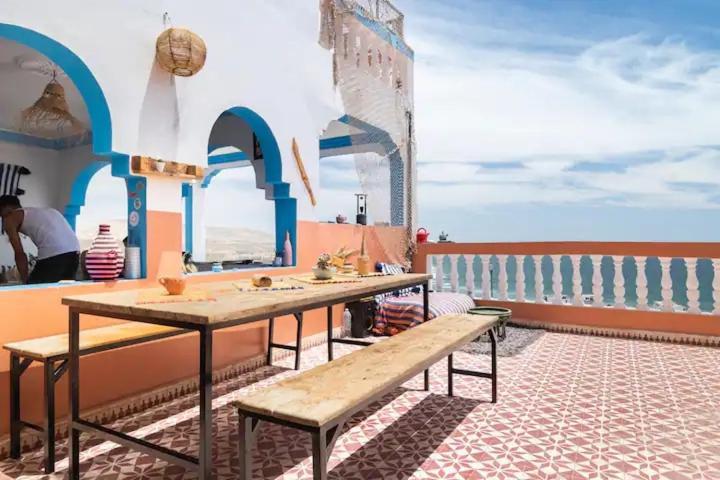 Binic Surf House Bed and Breakfast Taghazout Eksteriør billede