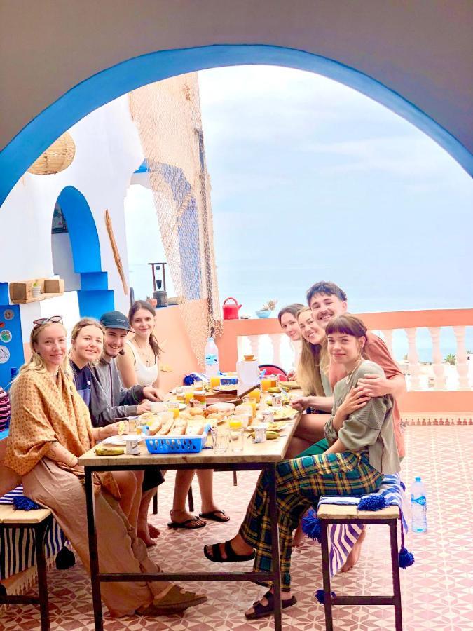Binic Surf House Bed and Breakfast Taghazout Eksteriør billede